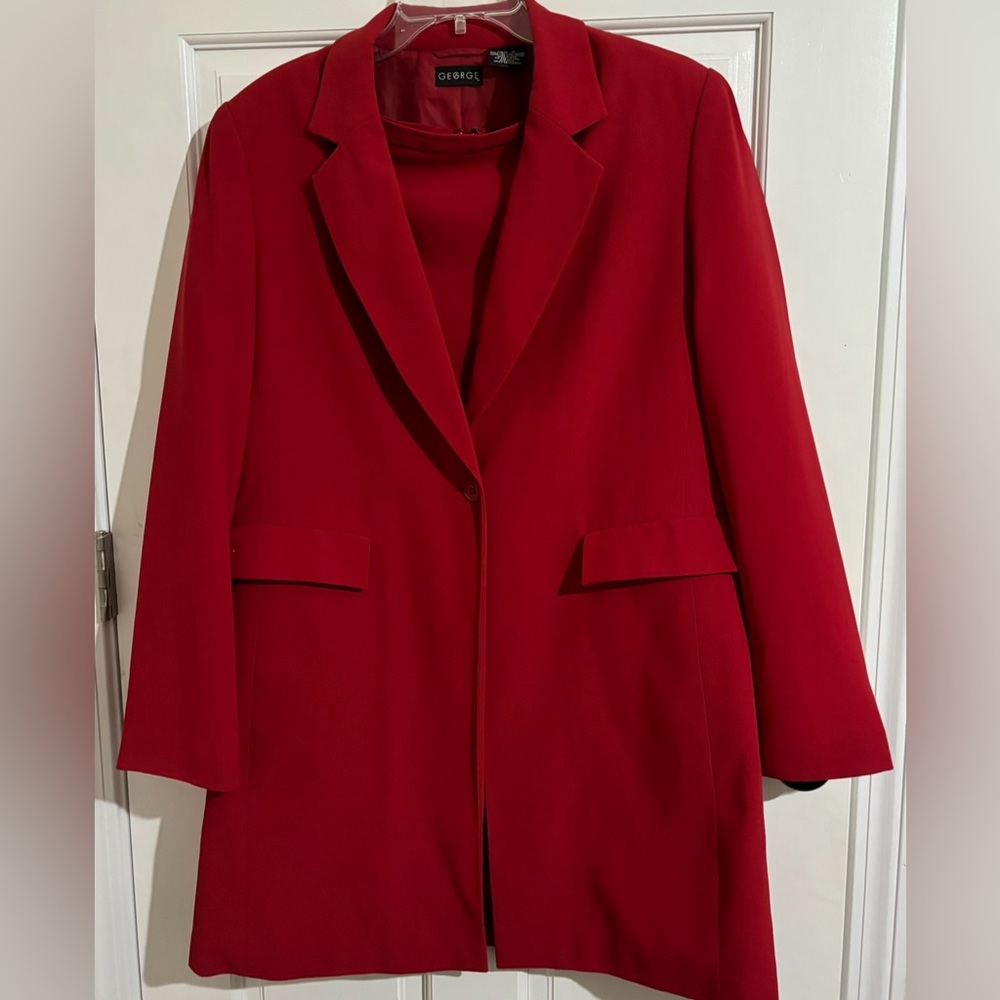 George suit size 14 Red